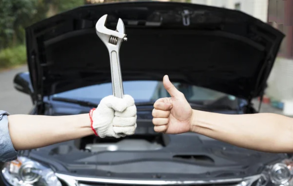 Customer service at JJ Mechanic Corp